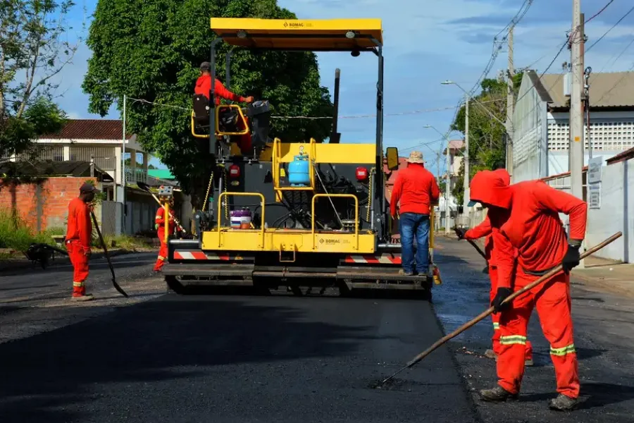 Governo do Amapá inicia nova frente de pavimentação asfáltica no bairro Jardim Felicidade