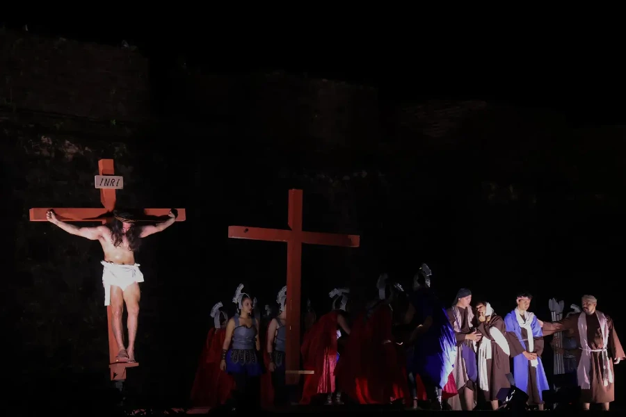 'Uma Cruz para Jesus' abre programação e reforça tradição de 47 anos na Semana Santa do Amapá