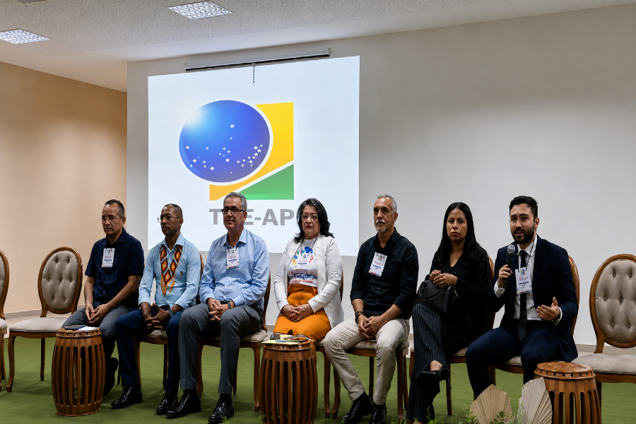 DEBATE SOBRE INCLUSÃO DESTACA CRIAÇÃO DO CARGO DE PROFESSOR AUXILIAR E FORTALECIMENTO DA EDUCAÇÃO INCLUSIVA NO AMAPÁ.