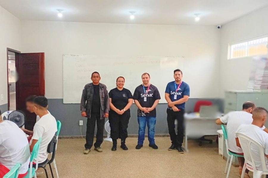IAPEN e SENAC certificam 19 internos em curso de inclusão digital e informática básica